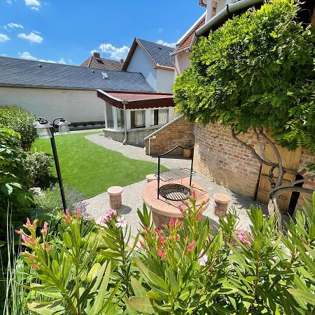 Zoli Apartmanok-Zoli Koelcsey 19 Villa Hajdúszoboszló Exteriér fotografie